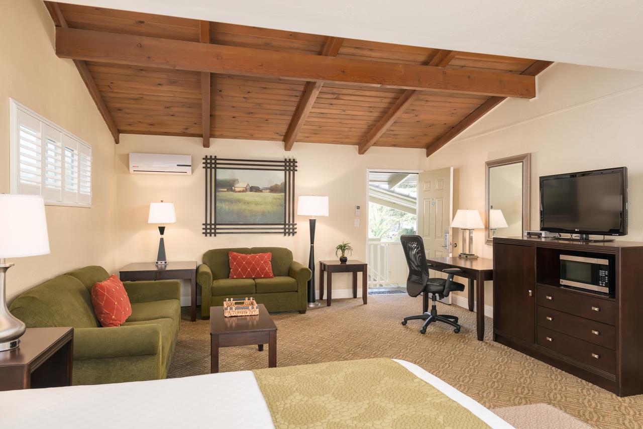 Country Inn Motel Palo Alto Bagian luar foto