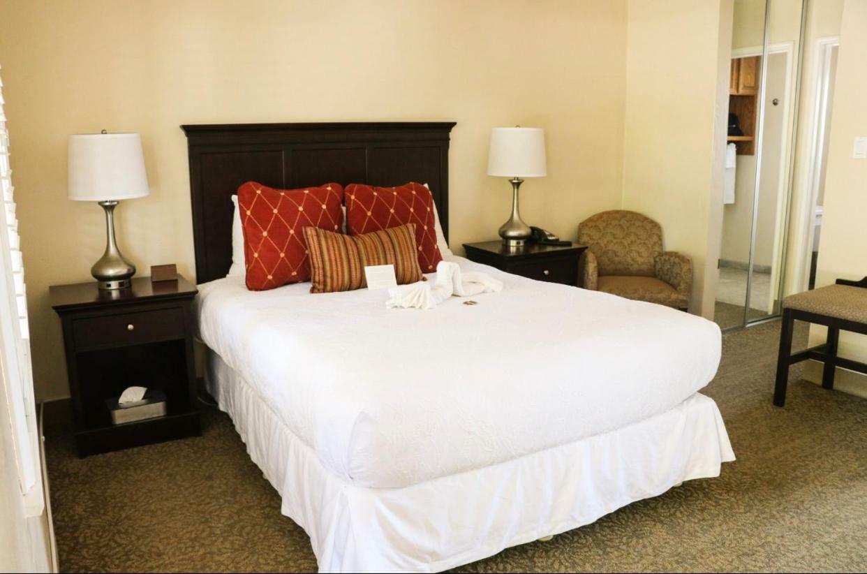 Country Inn Motel Palo Alto Bagian luar foto