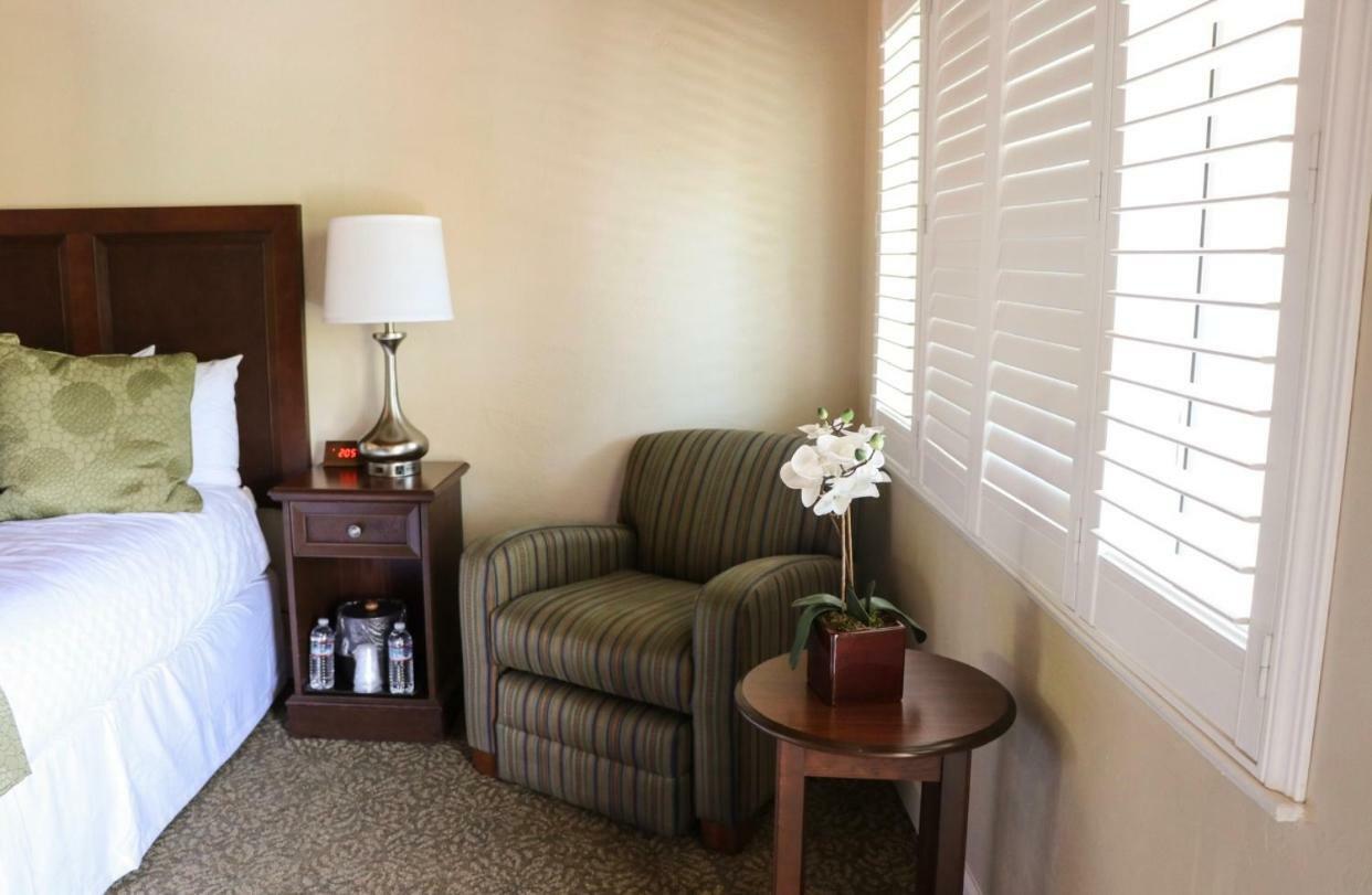 Country Inn Motel Palo Alto Bagian luar foto